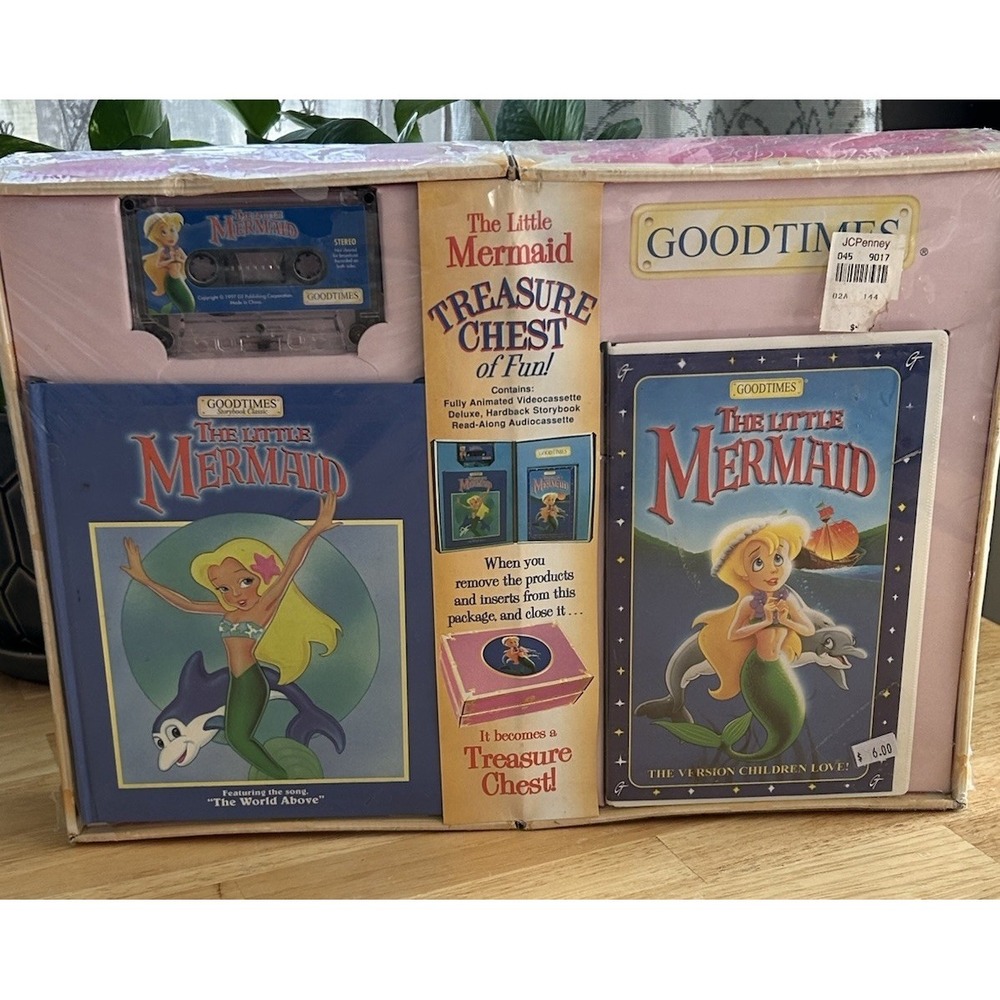 1997 GoodTimes The Little Mermaid Treasure Chest of Fun VHS + Book +Cassette Set